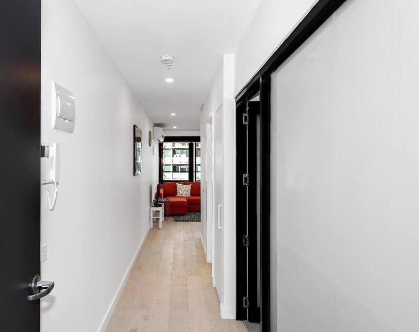 Cozy One Bed Apt In The Heart Of Cbd Apartamento Melbourne Exterior foto